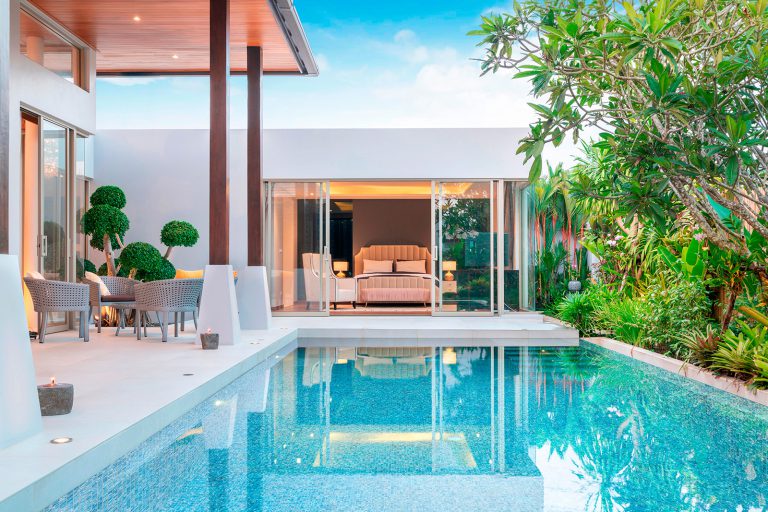 Ezarri Gemma Celestite Pool Mosaic Tile