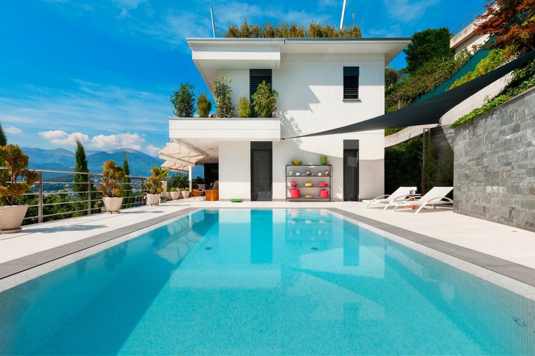 Ezarri Gemma Quartz Pool Tile