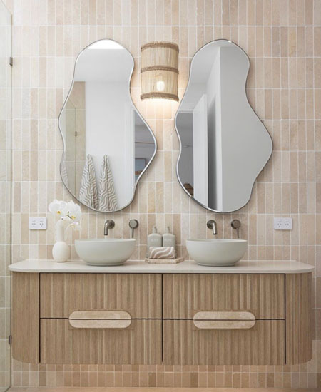 Feature Tiles