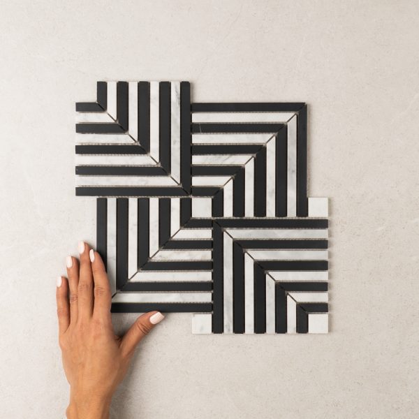 Modern Nero Tile