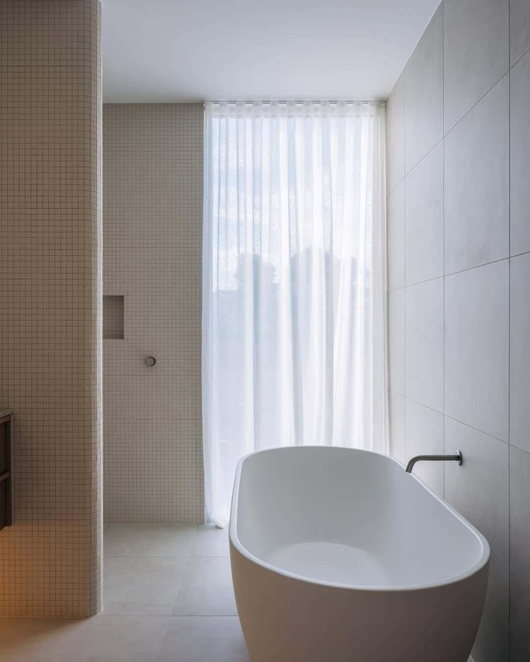 BRIDGES SERIES LIFESTYLE IMAGE