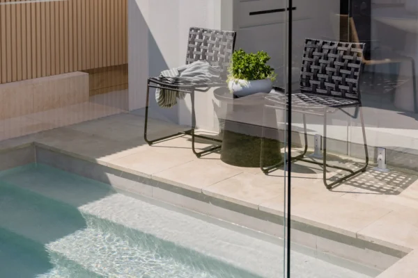 2020257718_3_1_250909_085217-w2560-h1707